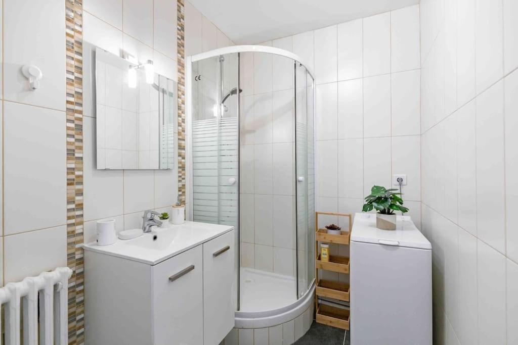 Appartement Avec Parking Et Terrasse Metro 7 Et Paris Villejuif Dış mekan fotoğraf